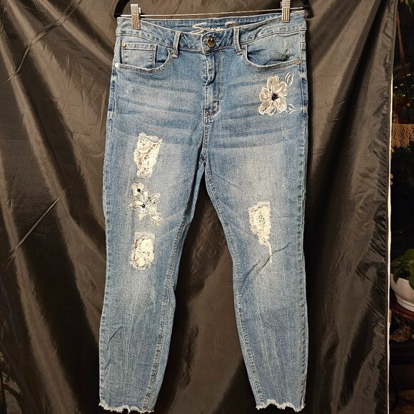 Seven 7 destructed jeans with flowers and lace insets. Size 14 - Picture 1 of 7